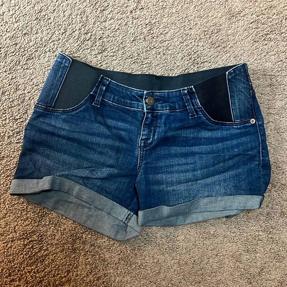 Maternity shorts